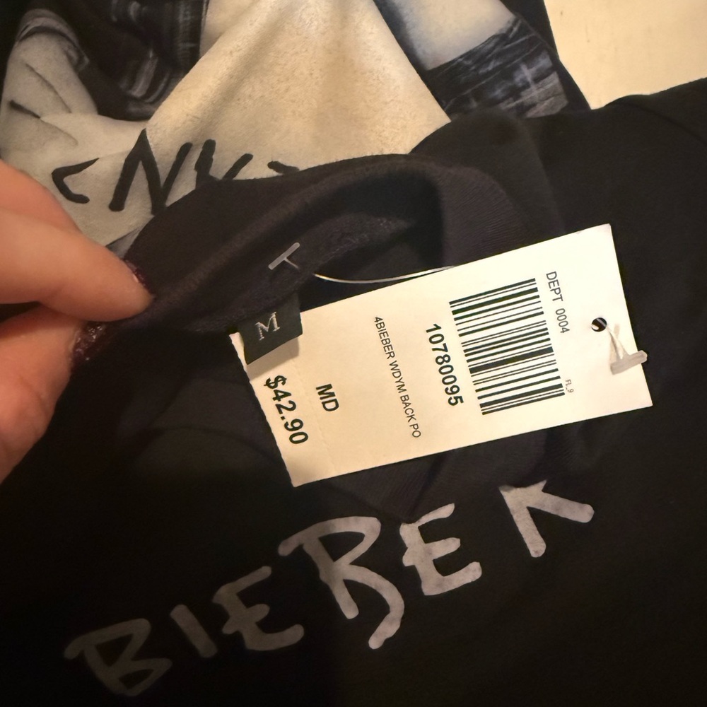 Justin Bieber What Do You Mean Girls Pullover Hot Topic New With Tags Medium - Picture 7 of 8